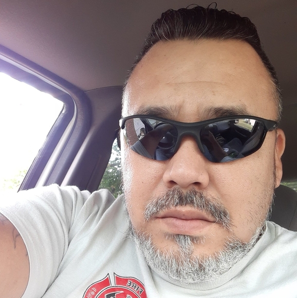 Meet your Posher, Sirius - Picture 1 of 1